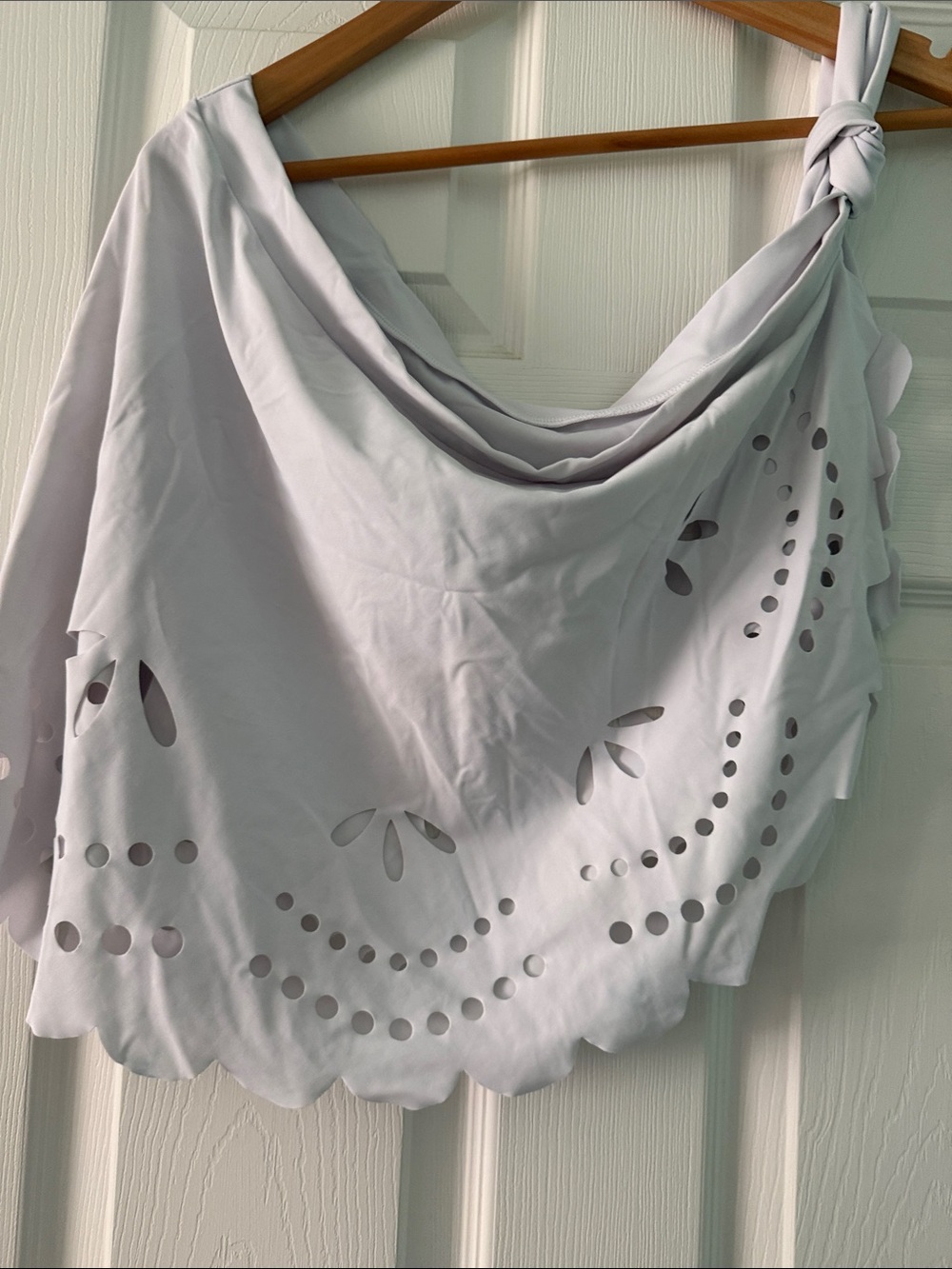 White beach sarong